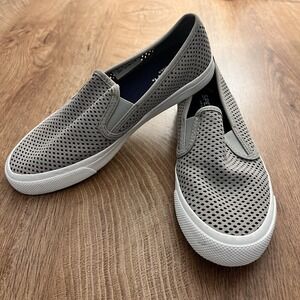 Sperry Crest Twin Gore Perforated Slip On Sneakers Women's‎ Size 7.5